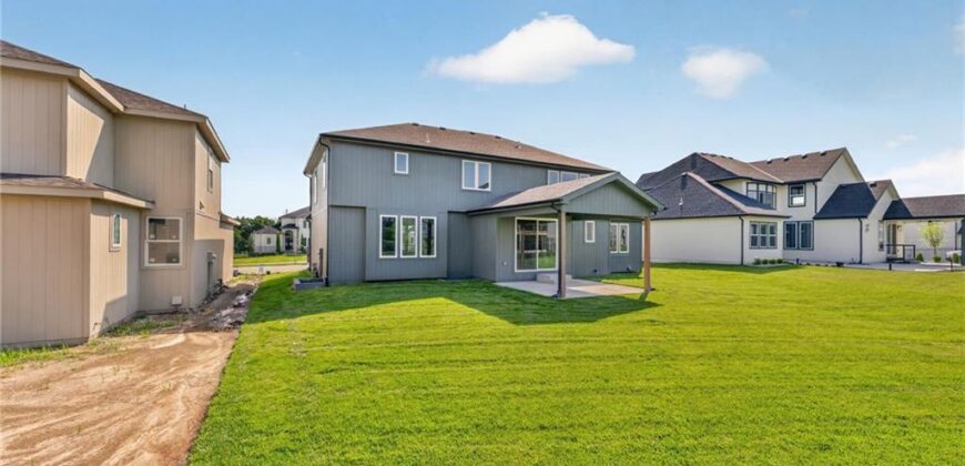 8007 NE 77th Street, Kansas City, MO 64158