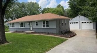 502 NE 74th Street, Gladstone, MO 64118