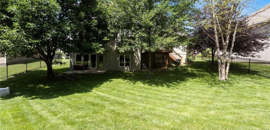 9409 N Laurel Avenue, Kansas City, MO 64157