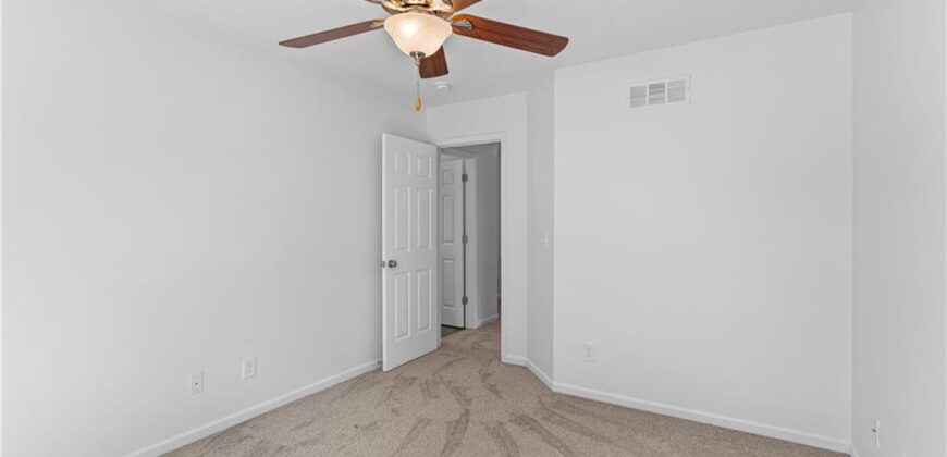 5021 NW Flintridge Road, Riverside, MO 64150