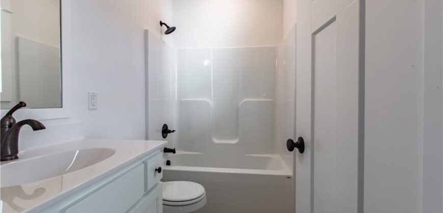 7350 NW Clore Drive, Parkville, MO 64152