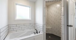 7350 NW Clore Drive, Parkville, MO 64152