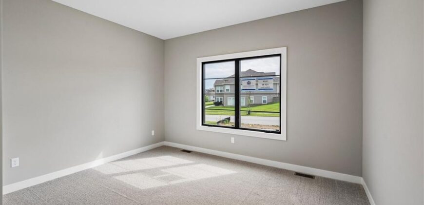 1824 Homestead Drive, Liberty, MO 64068