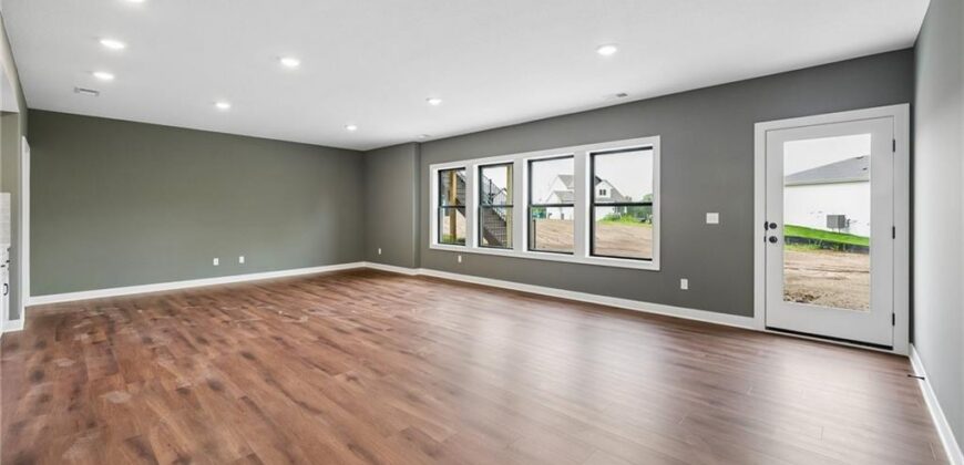 1824 Homestead Drive, Liberty, MO 64068
