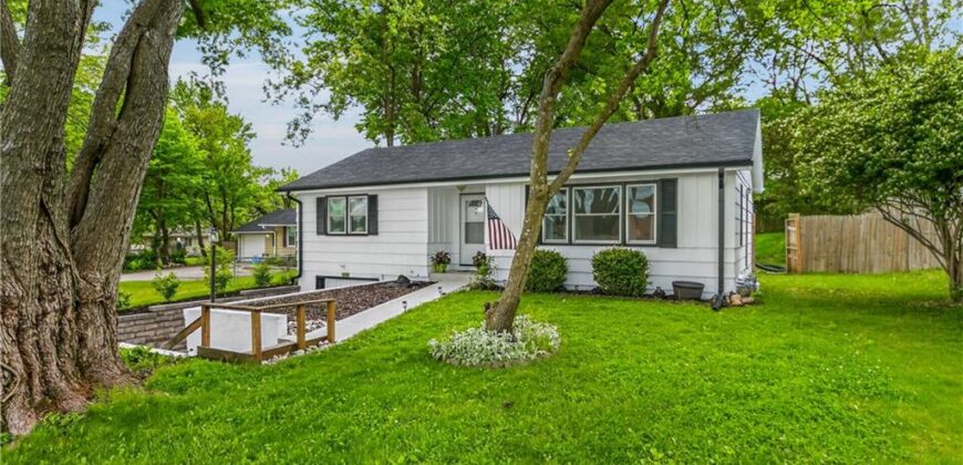 110 N ridge Avenue, Liberty, MO 64068