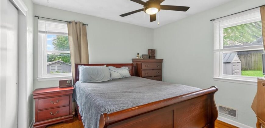 110 N ridge Avenue, Liberty, MO 64068