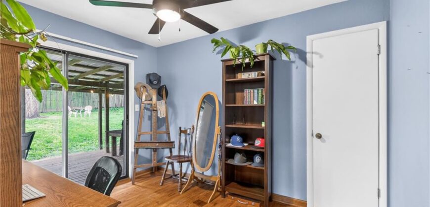 110 N ridge Avenue, Liberty, MO 64068
