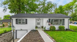 110 N ridge Avenue, Liberty, MO 64068