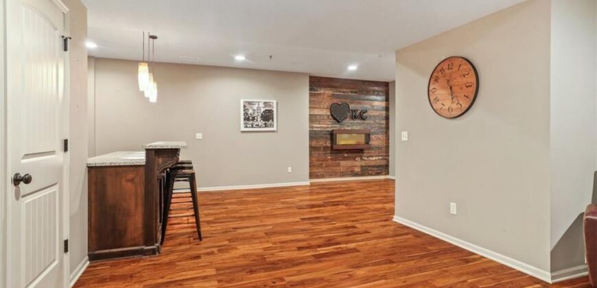 8100 NE 103rd Street, Kansas City, MO 64157
