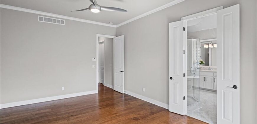 5701 NW 103rd Street, Kansas City, MO 64154