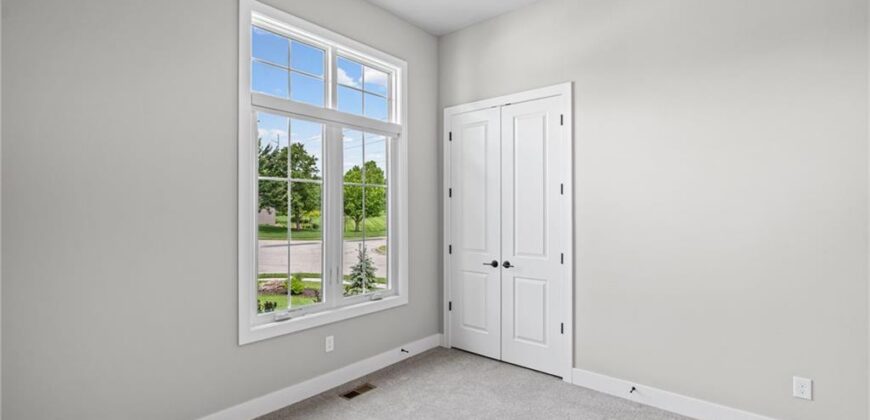 5701 NW 103rd Street, Kansas City, MO 64154