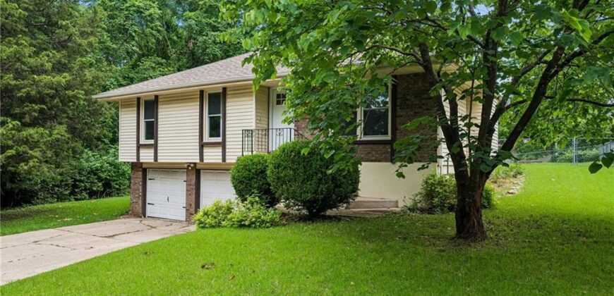 3533 N College Avenue, Kansas City, MO 64117