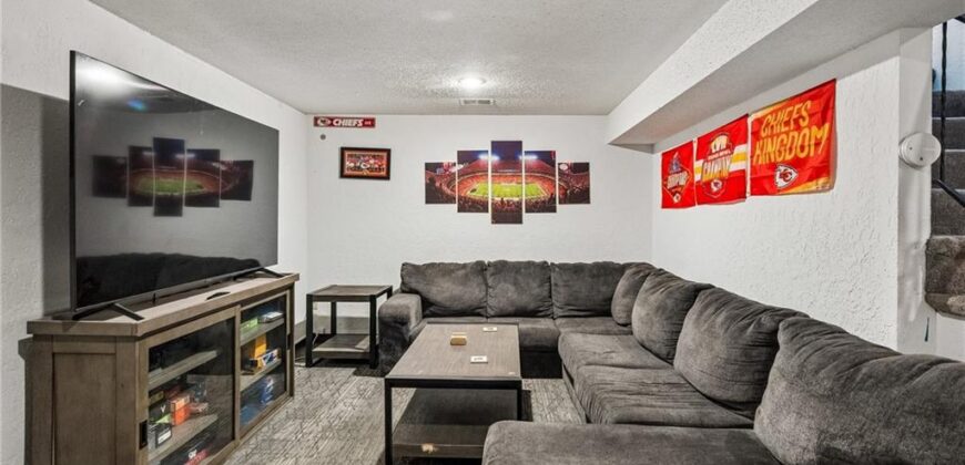 3533 N College Avenue, Kansas City, MO 64117