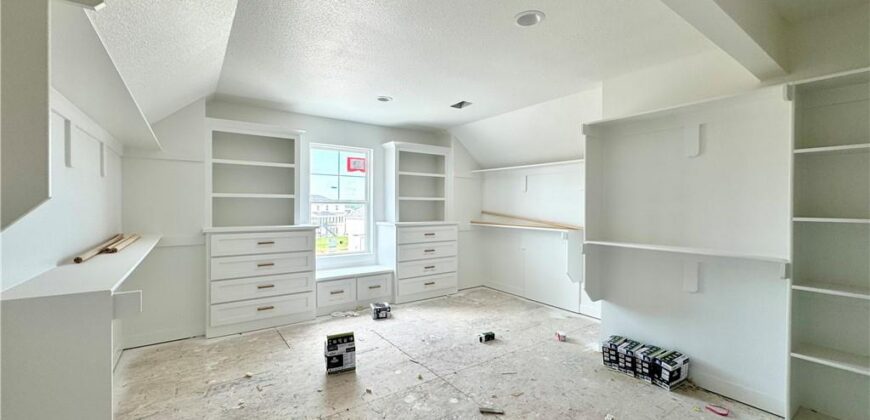 8218 NW 90TH Terrace, Kansas City, MO 64153