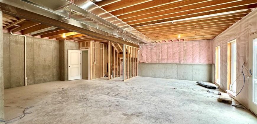 8218 NW 90TH Terrace, Kansas City, MO 64153
