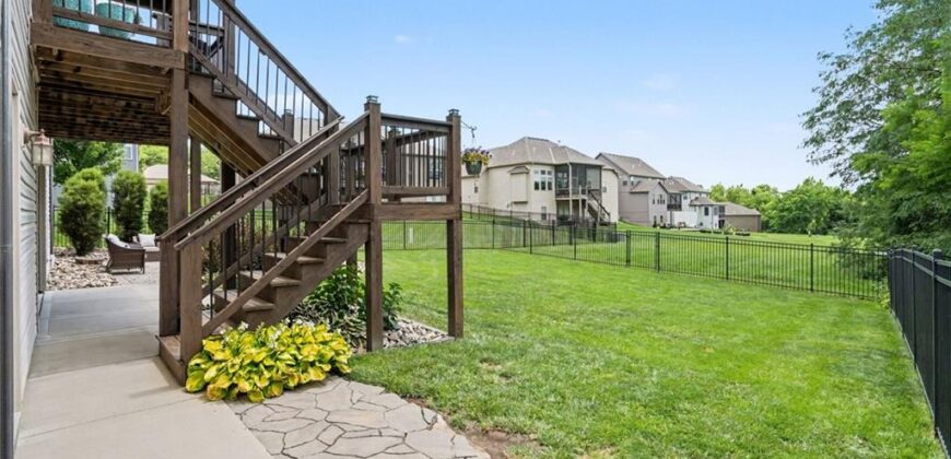 603 Rock Bridge Court, Smithville, MO 64089