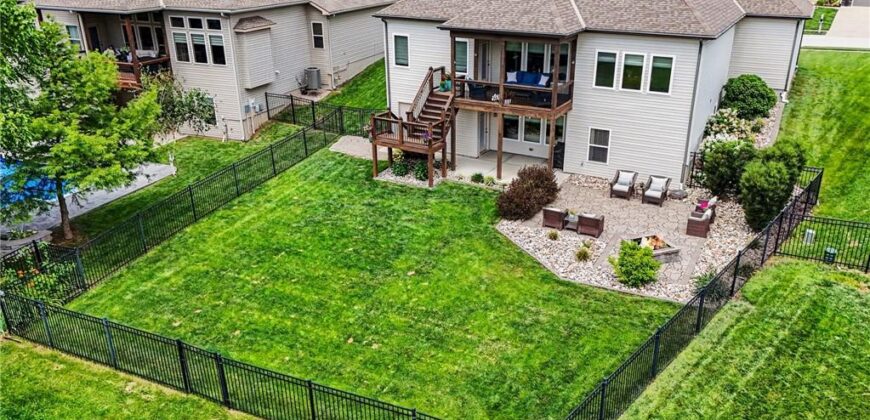 603 Rock Bridge Court, Smithville, MO 64089
