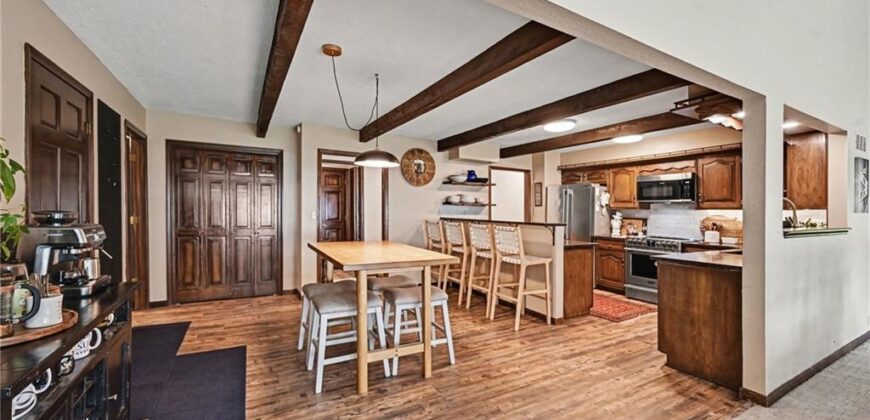 2000 June Street, Excelsior Springs, MO 64024
