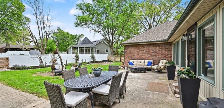 2000 June Street, Excelsior Springs, MO 64024