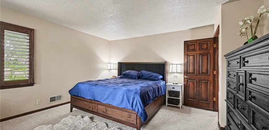 2000 June Street, Excelsior Springs, MO 64024
