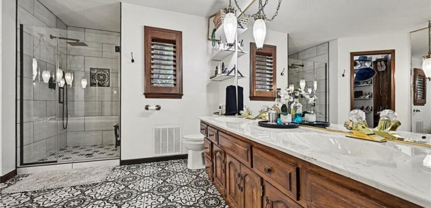 2000 June Street, Excelsior Springs, MO 64024