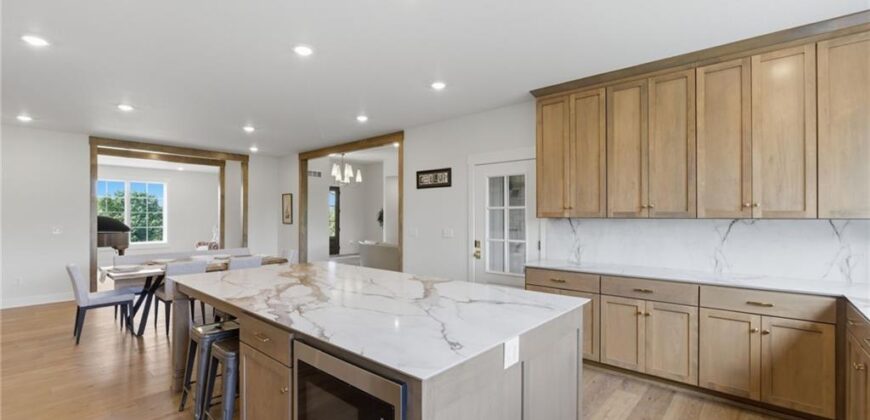 10000 NE 112th Street, Kansas City, MO 64157