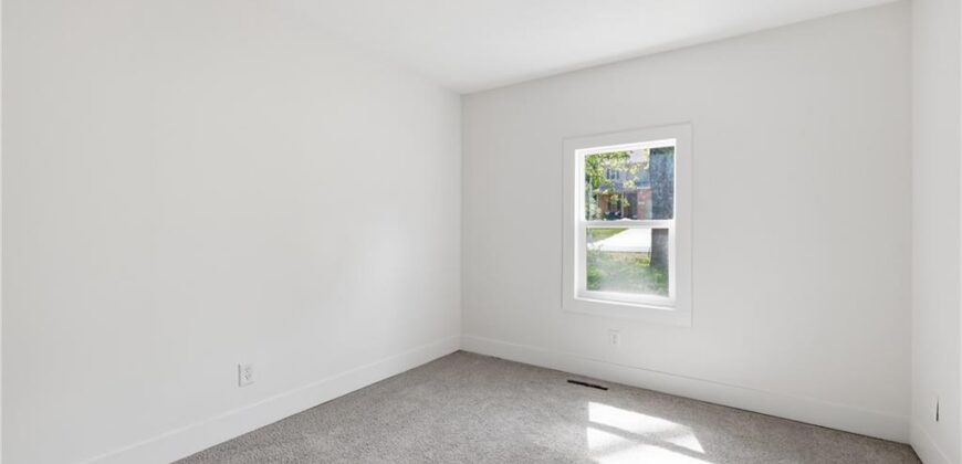 11011 N Holmes Street, Kansas City, MO 64155