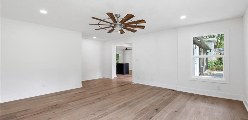 11011 N Holmes Street, Kansas City, MO 64155