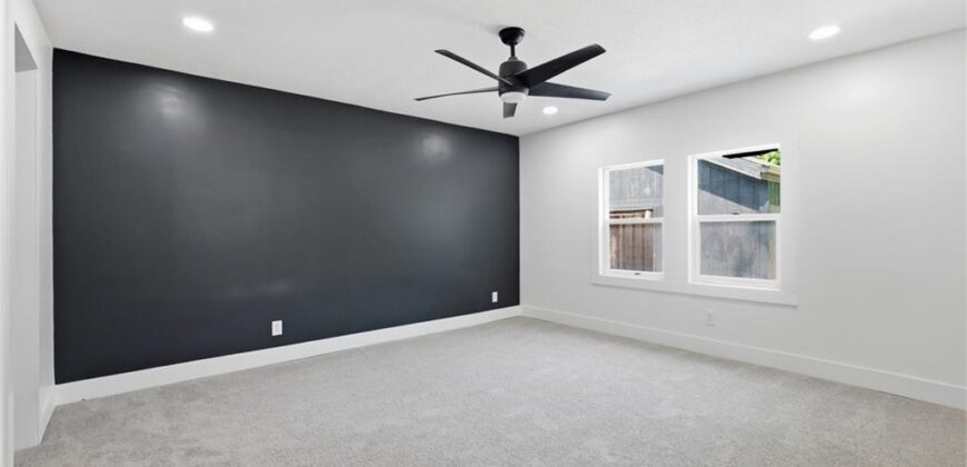 11011 N Holmes Street, Kansas City, MO 64155