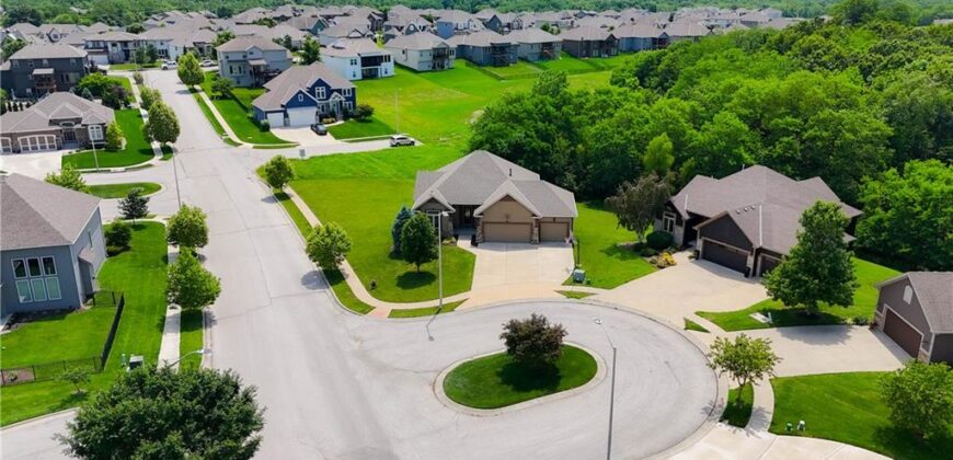 9108 N Seymour Avenue, Kansas City, MO 64153