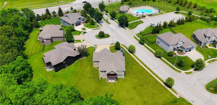 9108 N Seymour Avenue, Kansas City, MO 64153