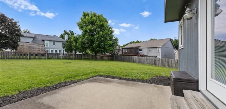 7324 N Manchester Avenue, Kansas City, MO 64158