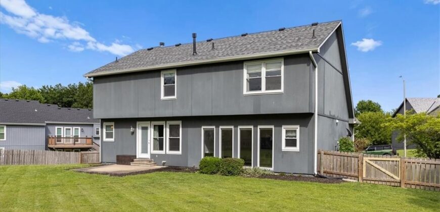 7324 N Manchester Avenue, Kansas City, MO 64158