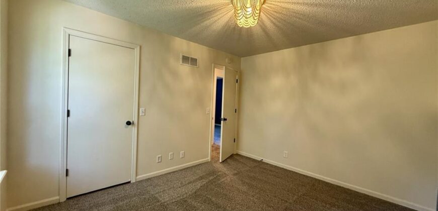 1806 Gates Drive, Platte City, MO 64079
