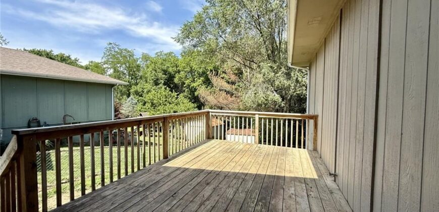1806 Gates Drive, Platte City, MO 64079