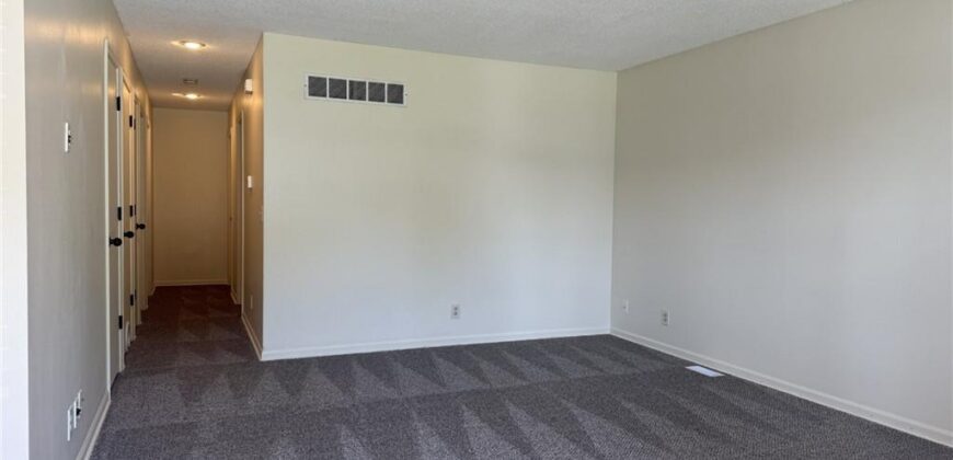 1806 Gates Drive, Platte City, MO 64079
