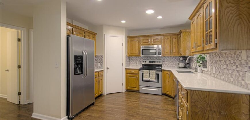 1500 Amesbury Avenue, Liberty, MO 64068