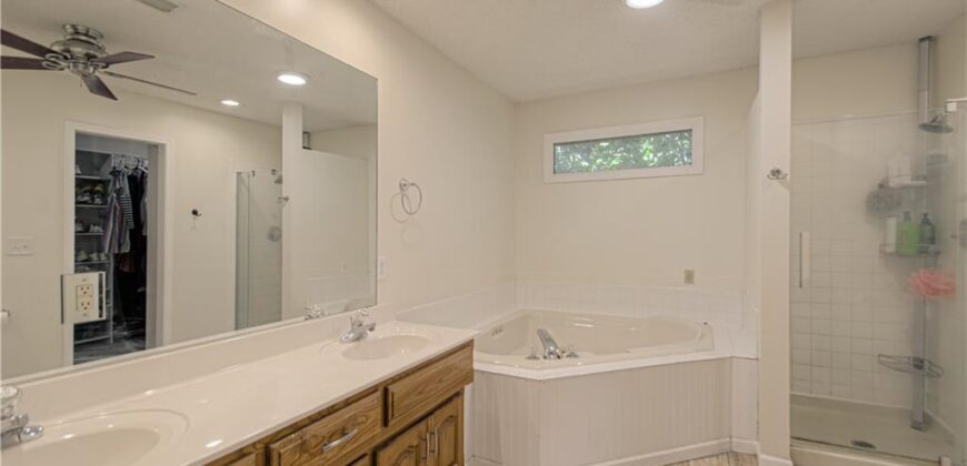 1500 Amesbury Avenue, Liberty, MO 64068