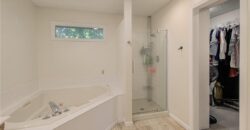 1500 Amesbury Avenue, Liberty, MO 64068