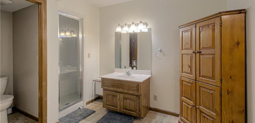 1500 Amesbury Avenue, Liberty, MO 64068