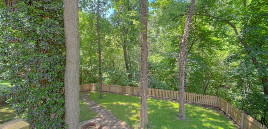 1500 Amesbury Avenue, Liberty, MO 64068