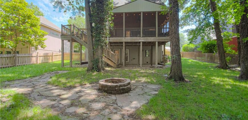 1500 Amesbury Avenue, Liberty, MO 64068