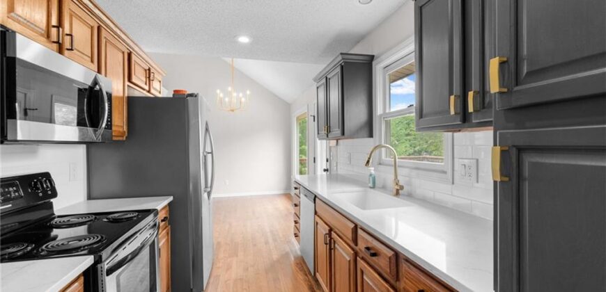 8903 NE 109TH Street, Kansas City, MO 64157