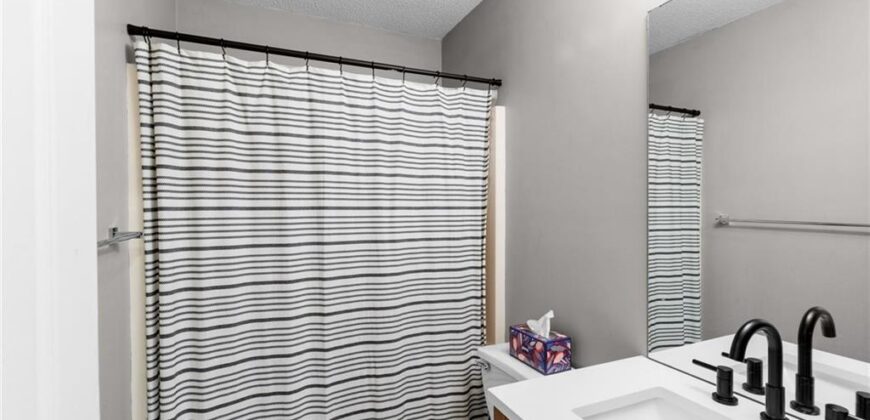 8903 NE 109TH Street, Kansas City, MO 64157