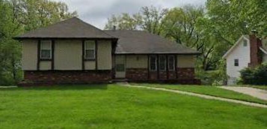 Stoddard Avenue, Kansas City, MO 64152