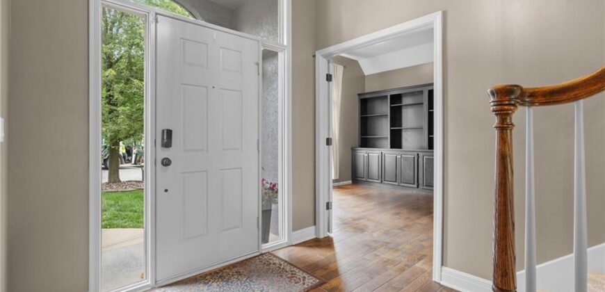 5812 MANOR Lane, Parkville, MO 64152