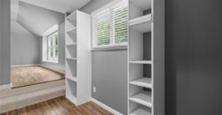 5812 MANOR Lane, Parkville, MO 64152