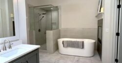 6736 NW Monticello Terrace, Parkville, MO 64152