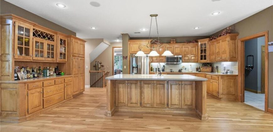 14535 NW 63rd Street, Parkville, MO 64152