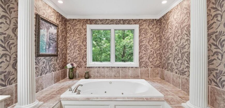 14535 NW 63rd Street, Parkville, MO 64152